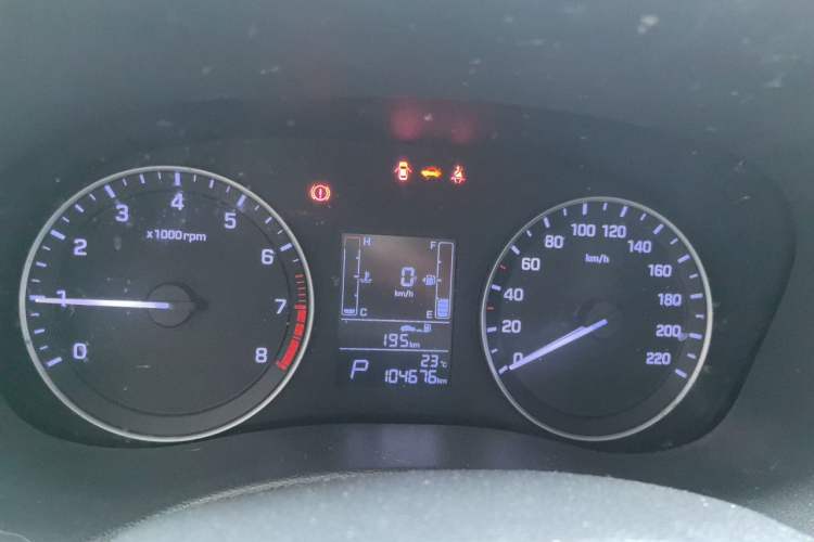 Used Hyundai ix25 2015 1.6L Automatic Two-Wheel Drive Smart GLS Trim Instrument Cluster