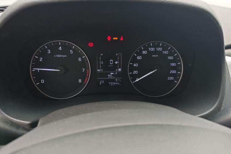 Used Hyundai ix25 2015 1.6L Automatic Two-Wheel Drive Smart GLS Trim Instrument Cluster