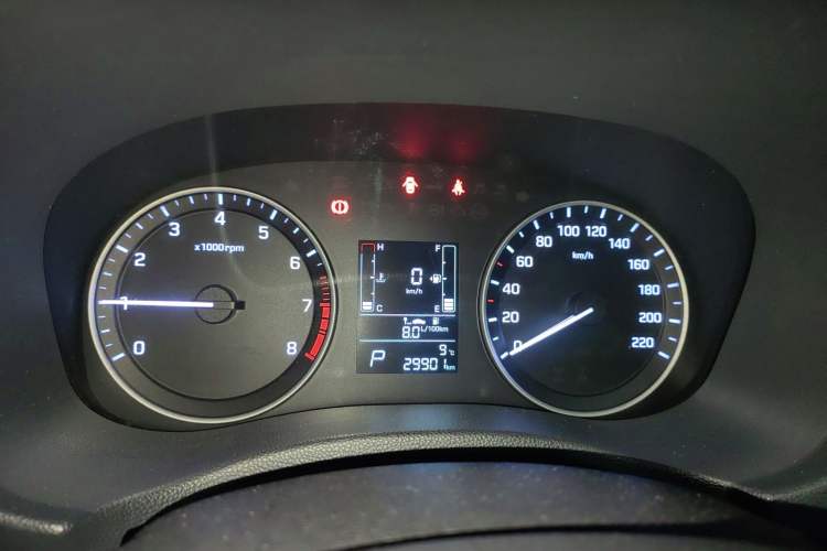 Used Hyundai ix25 2015 1.6L Automatic Two-Wheel Drive Smart GLS Trim Instrument Cluster