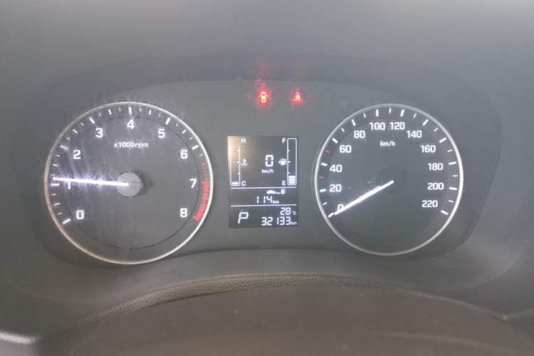 Used Hyundai ix25 2015 1.6L Automatic Two-Wheel Drive Smart GLS Trim Instrument Cluster