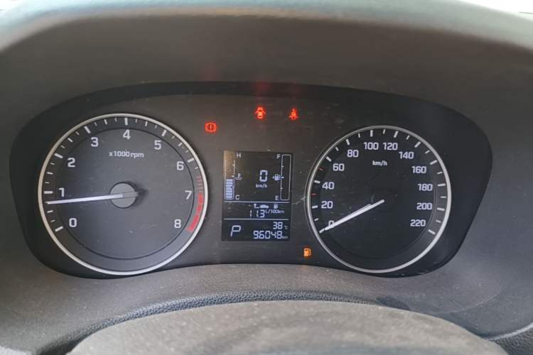 Used Hyundai ix25 2015 1.6L Automatic Two-Wheel Drive Smart GLS Trim Instrument Cluster