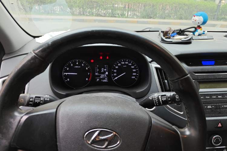 Used Hyundai ix25 2015 1.6L Automatic Two-Wheel Drive Smart GLS Trim Instrument Cluster