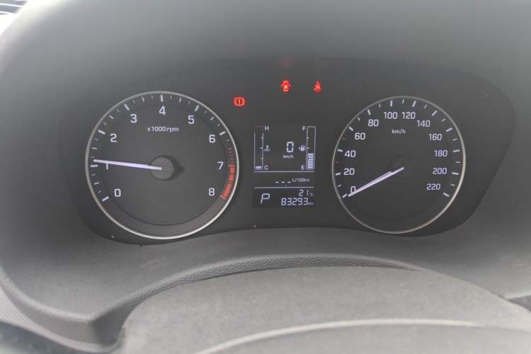 Used Hyundai ix25 2015 1.6L Automatic Two-Wheel-Drive Deluxe DLX Model Instrument Cluster