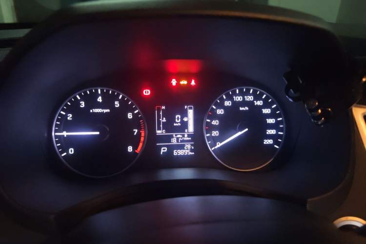 Used Hyundai ix25 2015 1.6L Automatic Two-Wheel Drive Smart GLS Trim Instrument Cluster