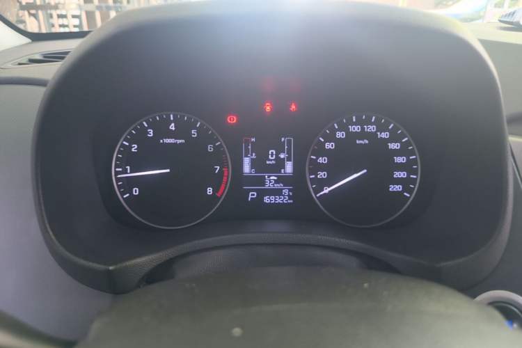 Used Hyundai ix25 2015 1.6L Automatic Two-Wheel Drive Smart GLS Trim Instrument Cluster