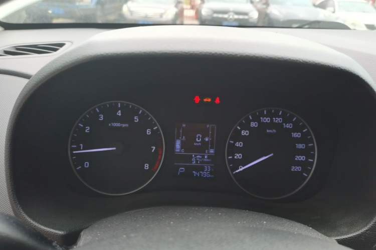 Used Hyundai ix25 2015 1.6L Automatic Two-Wheel Drive Smart GLS Trim Instrument Cluster