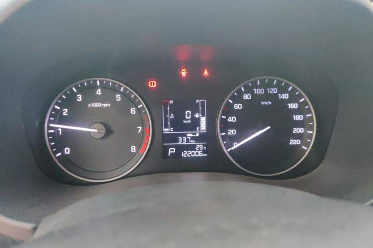 Used Hyundai ix25 2015 1.6L Automatic Two-Wheel Drive Smart GLS Trim Instrument Cluster