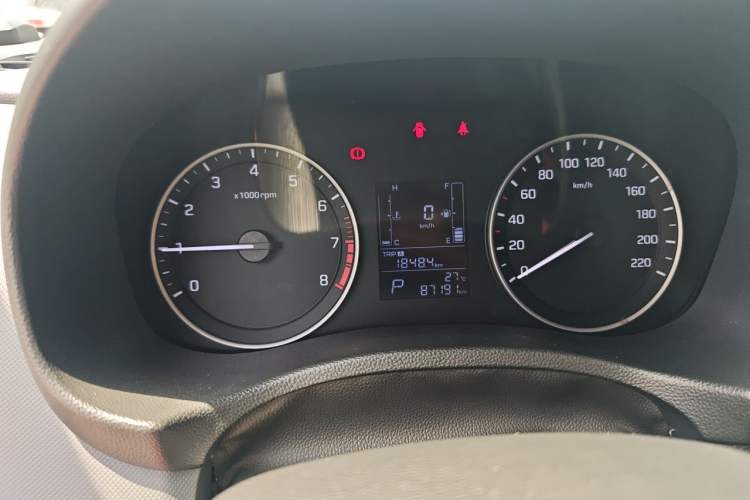 Used Hyundai ix25 2015 1.6L Automatic Two-Wheel Drive Fashionable GS Model Instrument Cluster