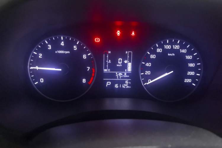 Used Hyundai ix25 2015 2.0L Automatic Two-Wheel Drive Intelligent GLS Instrument Cluster