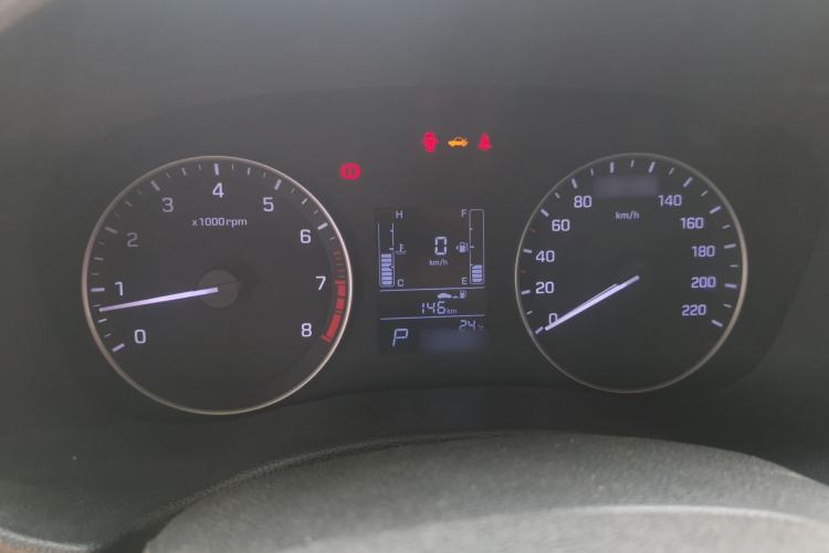 Used Hyundai ix25 2015 1.6L Automatic Two-Wheel Drive Smart GLS Trim Instrument Cluster