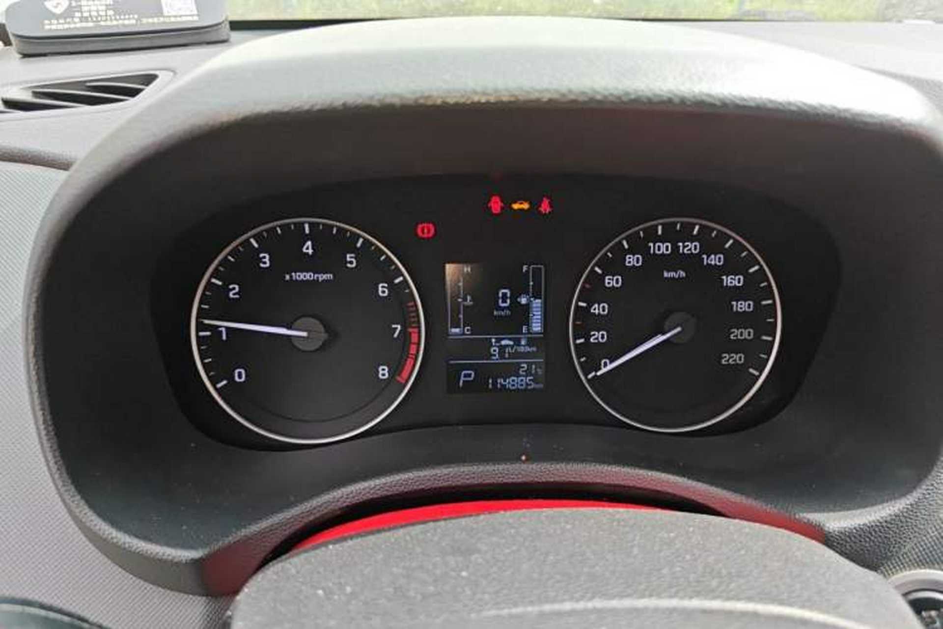 Used Hyundai ix25 2015 1.6L Automatic Two-Wheel-Drive Deluxe DLX Model Instrument Cluster