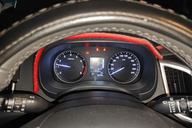 Used Hyundai ix25 2015 1.6L Automatic Two-Wheel Drive Smart GLS Trim Instrument Cluster