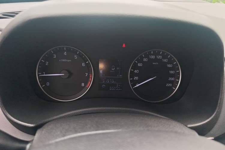 Used Hyundai ix25 2015 1.6L Automatic Two-Wheel Drive Smart GLS Trim Instrument Cluster