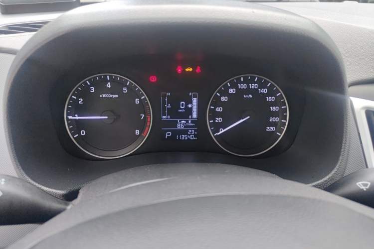 Used Hyundai ix25 2015 1.6L Automatic Two-Wheel Drive Smart GLS Trim Instrument Cluster