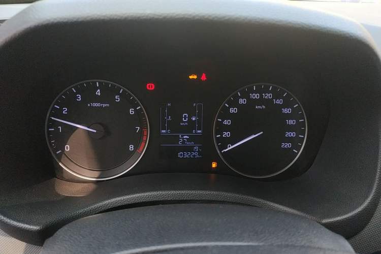 Used Hyundai ix25 2015 1.6L Manual Two-Wheel Drive Fashionable GS Model Instrument Cluster