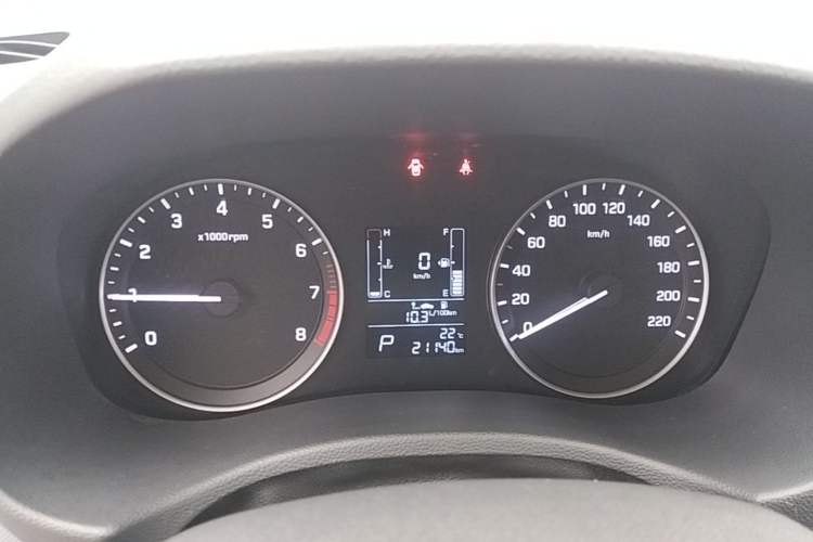 Used Hyundai ix25 2015 1.6L Automatic Two-Wheel Drive Smart GLS Trim Instrument Cluster