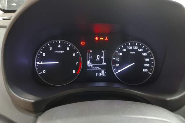 Used Hyundai ix25 2015 1.6L Manual Two-Wheel Drive Fashionable GS Model Instrument Cluster