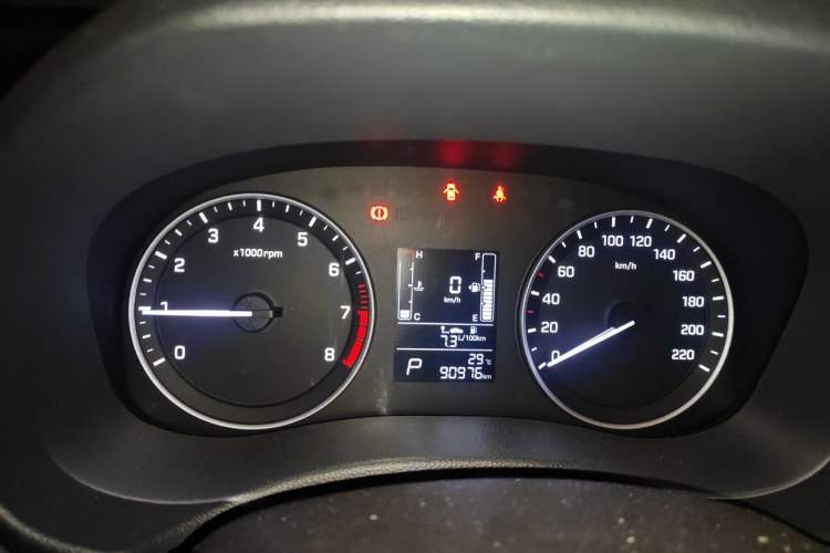 Used Hyundai ix25 2015 1.6L Automatic Two-Wheel Drive Smart GLS Trim Instrument Cluster