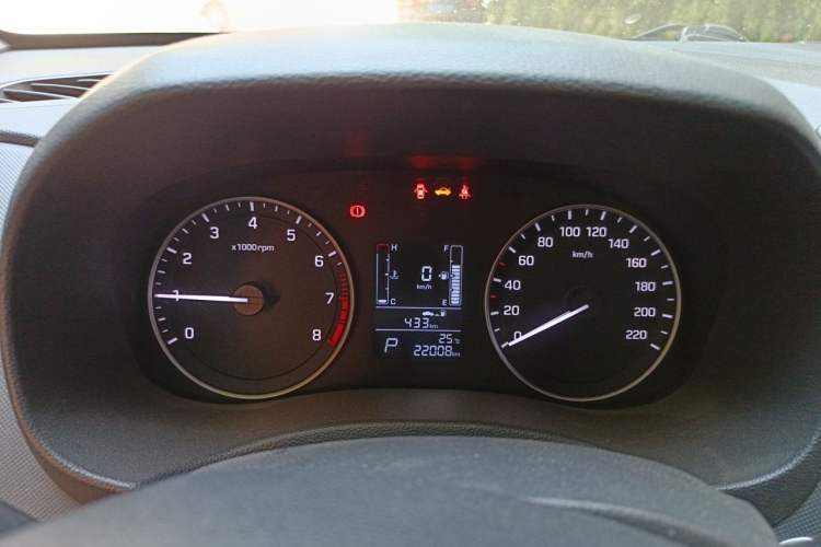 Used Hyundai ix25 2015 1.6L Automatic Two-Wheel Drive Smart GLS Trim Instrument Cluster