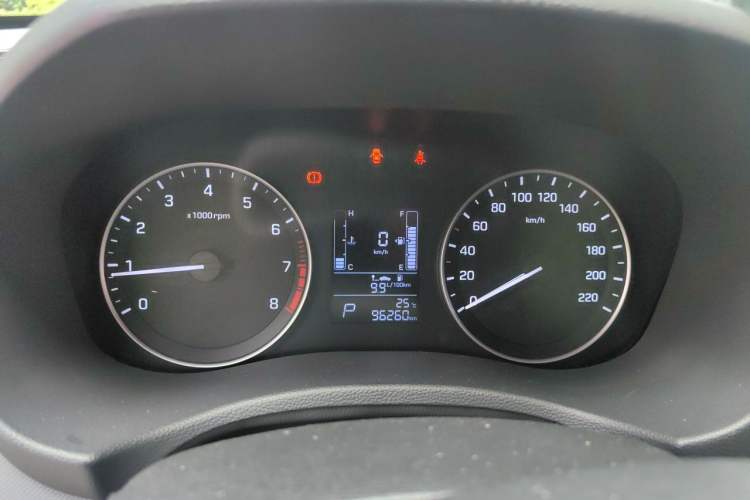 Used Hyundai ix25 2015 2.0L Automatic Two-Wheel Drive Intelligent GLS Instrument Cluster