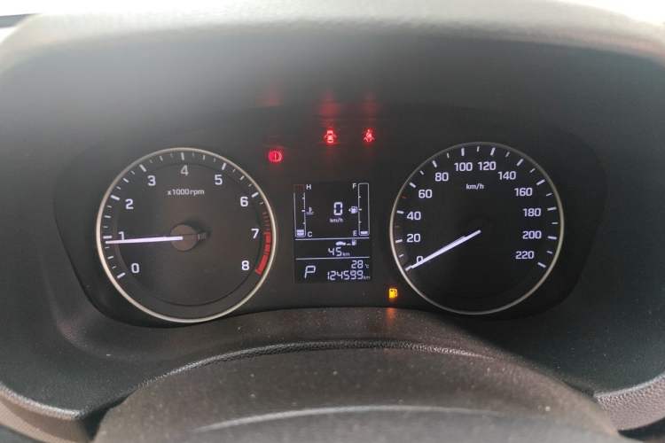 Used Hyundai ix25 2015 1.6L Automatic Two-Wheel Drive Smart GLS Trim Instrument Cluster