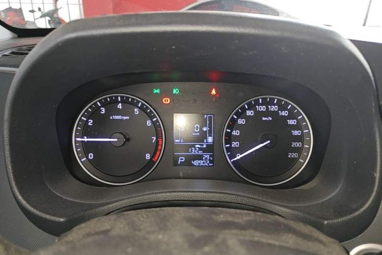 Used Hyundai ix25 2015 1.6L Automatic Two-Wheel Drive Smart GLS Trim Instrument Cluster