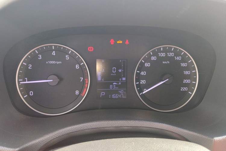 Used Hyundai ix25 2015 1.6L Automatic Two-Wheel Drive Smart GLS Trim Instrument Cluster