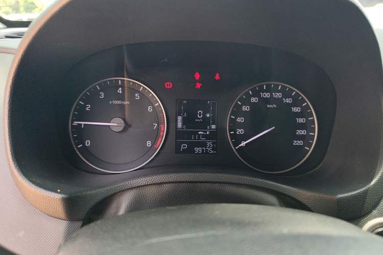 Used Hyundai ix25 2015 1.6L Automatic Two-Wheel Drive Smart GLS Trim Instrument Cluster