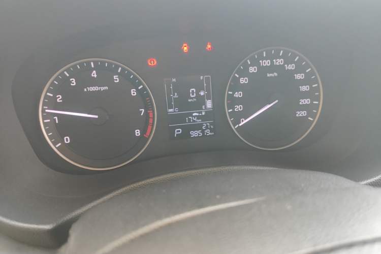 Used Hyundai ix25 2015 1.6L Automatic Two-Wheel Drive Smart GLS Trim Instrument Cluster