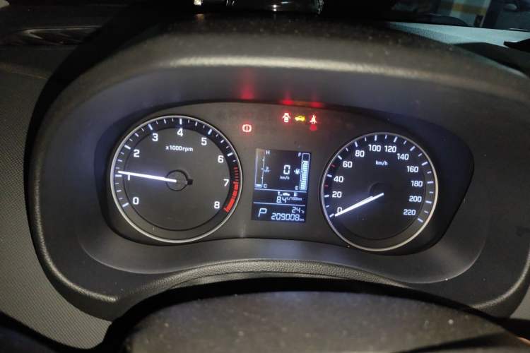 Used Hyundai ix25 2015 1.6L Automatic Two-Wheel Drive Smart GLS Trim Instrument Cluster