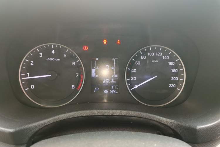 Used Hyundai ix25 2015 1.6L Automatic Two-Wheel Drive Smart GLS Trim Instrument Cluster