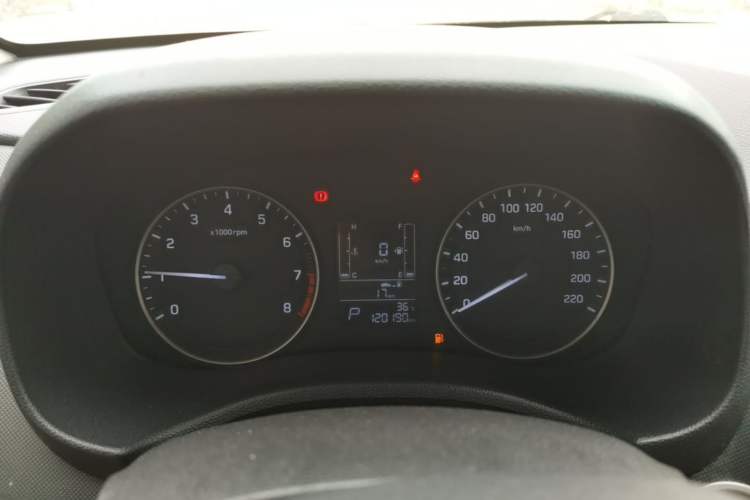 Used Hyundai ix25 2015 1.6L Automatic Two-Wheel Drive Smart GLS Trim Instrument Cluster