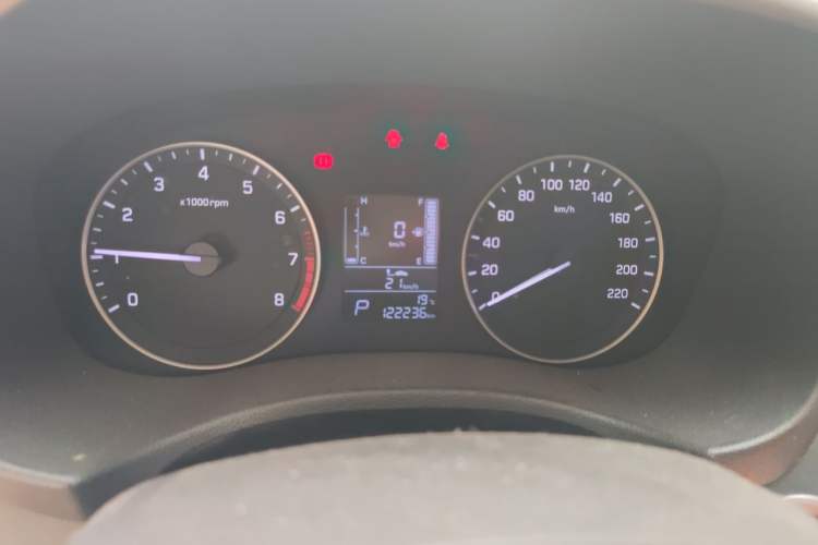 Used Hyundai ix25 2015 1.6L Automatic Two-Wheel Drive Smart GLS Trim Instrument Cluster