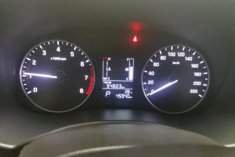 Used Hyundai ix25 2015 1.6L Automatic Two-Wheel Drive Smart GLS Trim Instrument Cluster