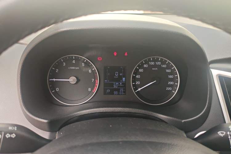Used Hyundai ix25 2015 1.6L Automatic Two-Wheel Drive Smart GLS Trim Instrument Cluster