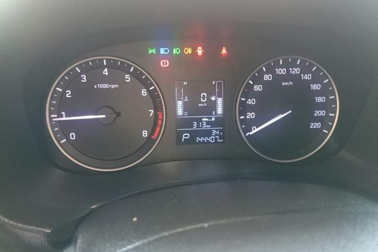 Used Hyundai ix25 2015 1.6L Automatic Two-Wheel Drive Smart GLS Trim Instrument Cluster