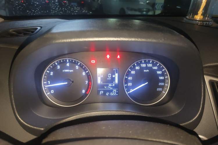 Used Hyundai ix25 2015 1.6L Automatic Two-Wheel Drive Smart GLS Trim Instrument Cluster
