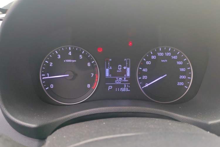 Used Hyundai ix25 2015 1.6L Automatic Two-Wheel-Drive Deluxe DLX Model Instrument Cluster