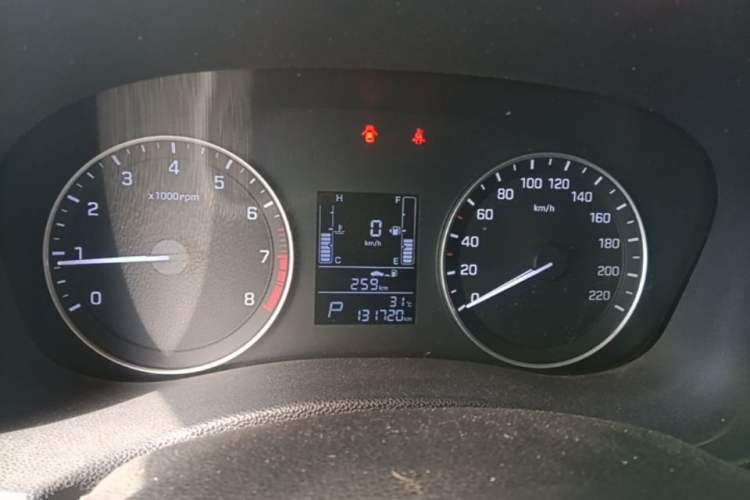 Used Hyundai ix25 2015 1.6L Automatic Two-Wheel Drive Smart GLS Trim Instrument Cluster