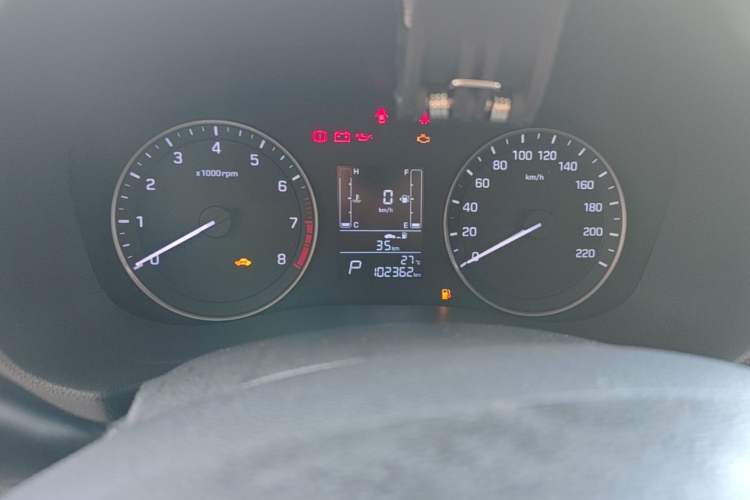 Used Hyundai ix25 2015 1.6L Automatic Two-Wheel Drive Smart GLS Trim Instrument Cluster