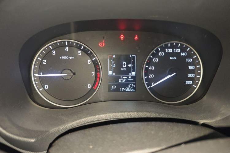 Used Hyundai ix25 2015 1.6L Automatic Two-Wheel Drive Smart GLS Trim Instrument Cluster