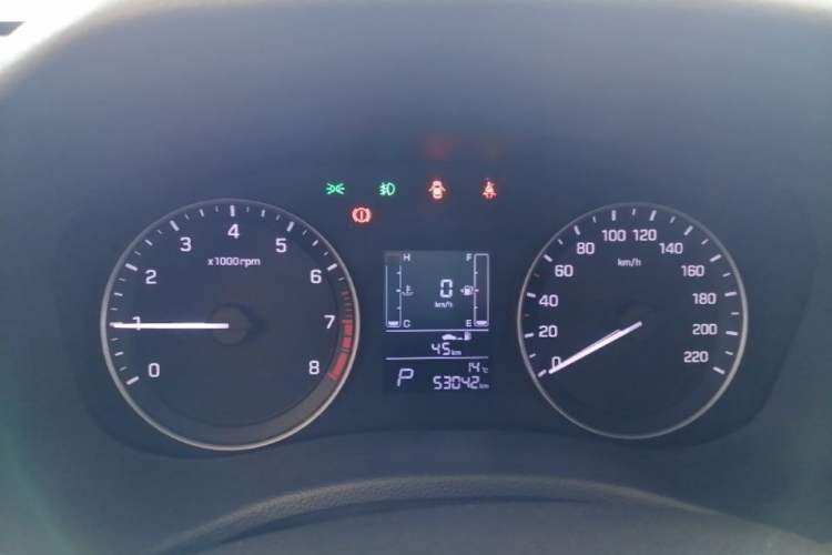Used Hyundai ix25 2015 1.6L Automatic Two-Wheel Drive Smart GLS Trim Instrument Cluster