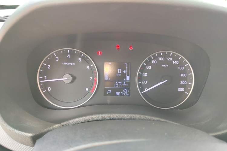 Used Hyundai ix25 2015 1.6L Automatic Two-Wheel Drive Smart GLS Trim Instrument Cluster