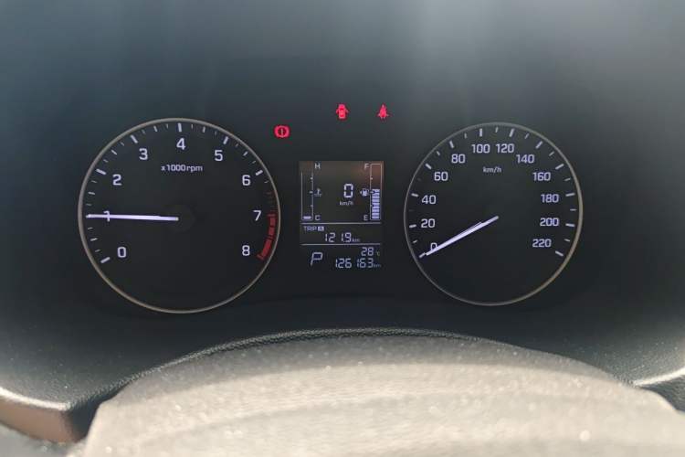 Used Hyundai ix25 2015 1.6L Automatic Two-Wheel Drive Smart GLS Trim Instrument Cluster