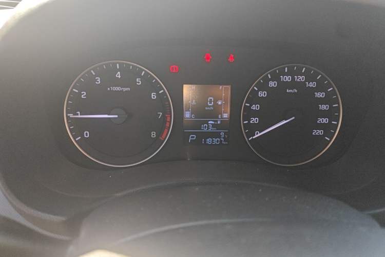 Used Hyundai ix25 2015 1.6L Automatic Two-Wheel Drive Smart GLS Trim Instrument Cluster
