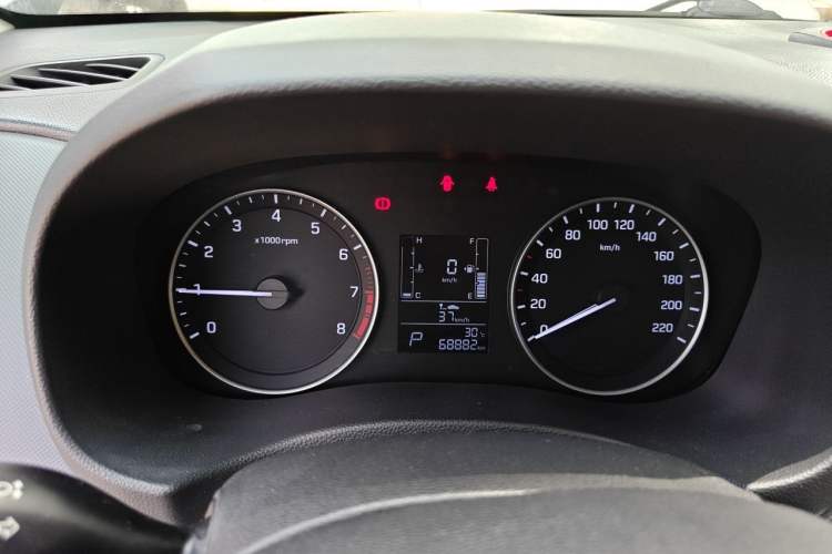 Used Hyundai ix25 2015 1.6L Automatic Two-Wheel Drive Smart GLS Trim Instrument Cluster