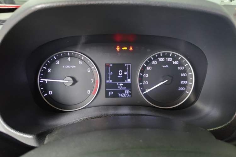 Used Hyundai ix25 2015 1.6L Automatic Two-Wheel Drive Smart GLS Trim Instrument Cluster