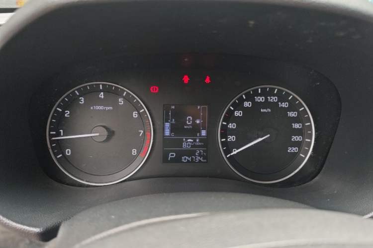 Used Hyundai ix25 2015 1.6L Automatic Two-Wheel Drive Smart GLS Trim Instrument Cluster