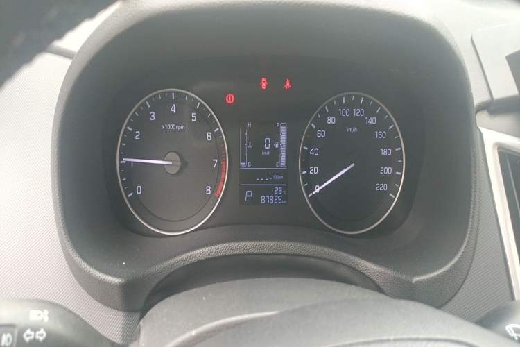 Used Hyundai ix25 2015 1.6L Automatic Two-Wheel Drive Fashionable GS Model Instrument Cluster