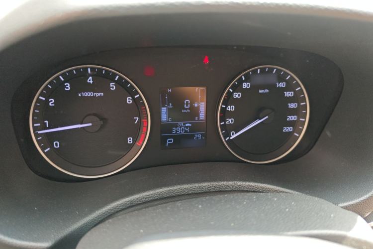 Used Hyundai ix25 2015 1.6L Automatic Two-Wheel Drive Smart GLS Trim Instrument Cluster